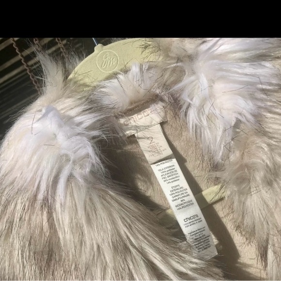 Chico’s 2 Carmel Suede Faux Fur Collar Vest - Picture 7 of 10